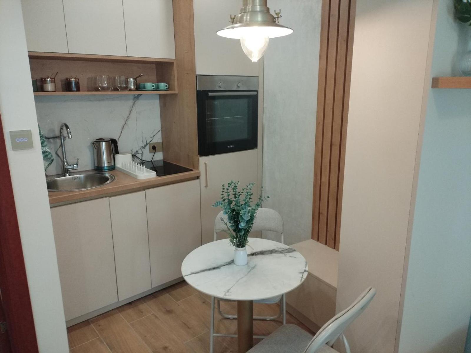 Apartment Centrum - Free Private Parking Новий Сад Екстер'єр фото