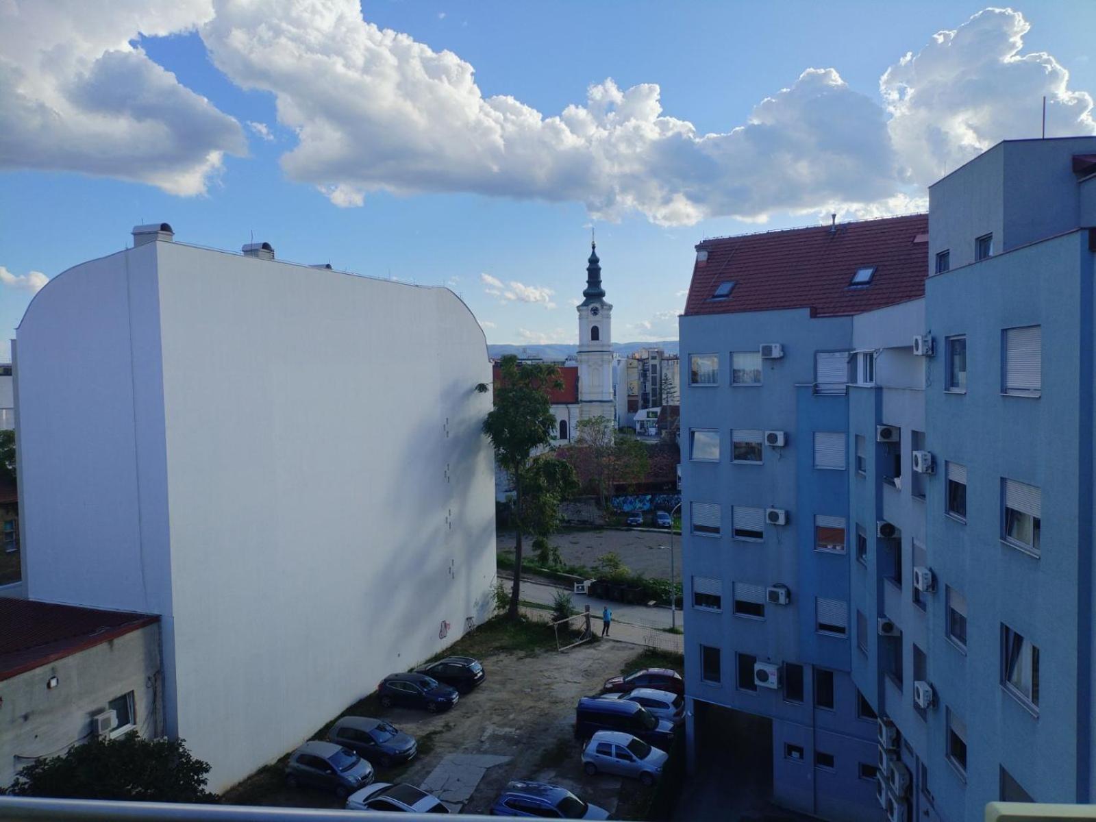 Apartment Centrum - Free Private Parking Новий Сад Екстер'єр фото