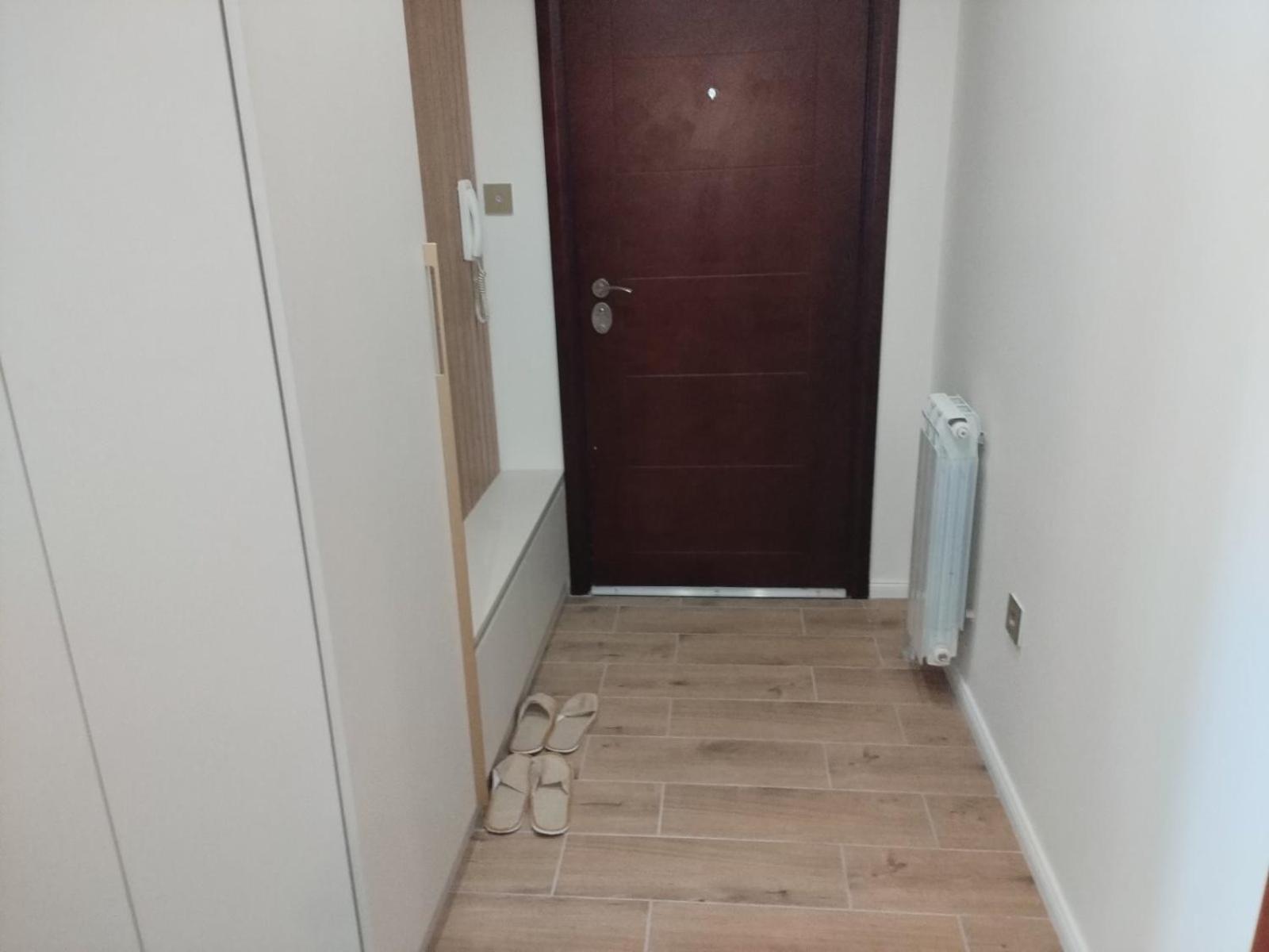 Apartment Centrum - Free Private Parking Новий Сад Екстер'єр фото