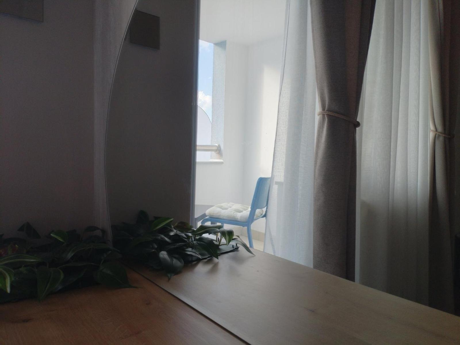 Apartment Centrum - Free Private Parking Новий Сад Екстер'єр фото